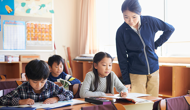 小学校の授業風景
